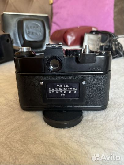 Фотоаппарат Зенит- 11 Гелиос-44М