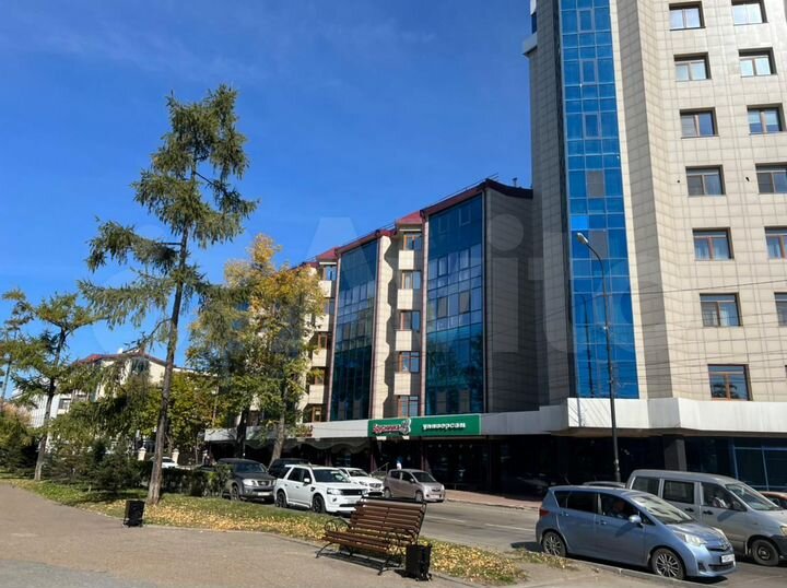 4-к. квартира, 169 м², 4/10 эт.