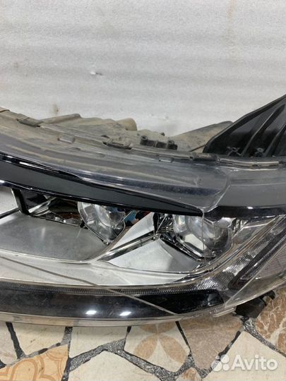 Фара светодиодная Mitsubishi Outlander 3