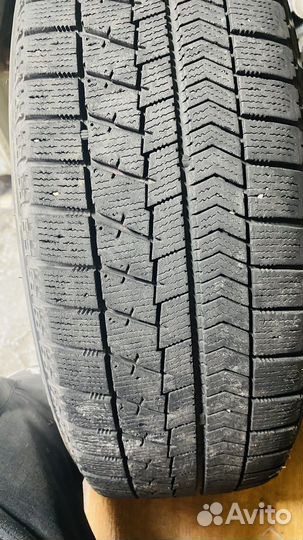 Bridgestone Blizzak VRX 185/60 R15