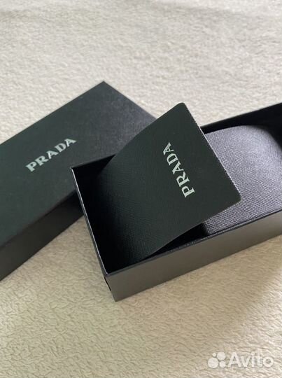 Prada солнцезащитные очки женские новые