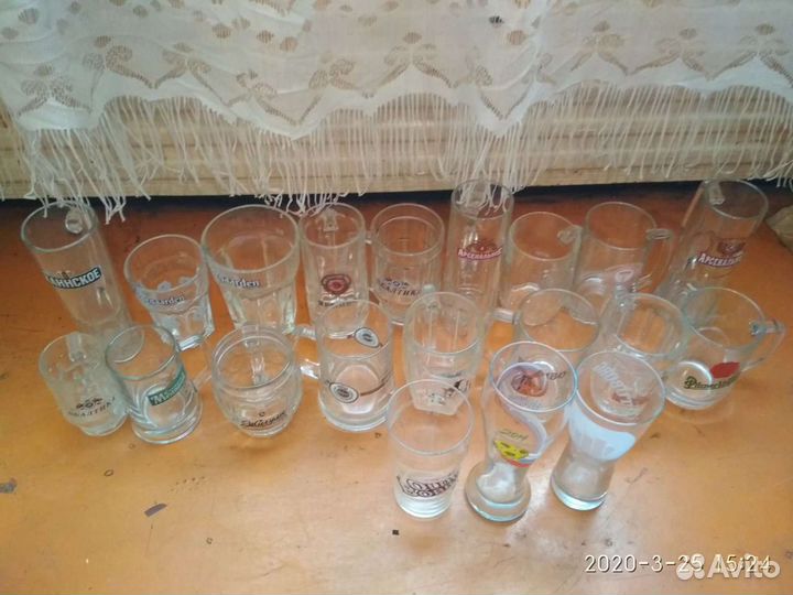 Коллекция пивных бокалов и кружек
