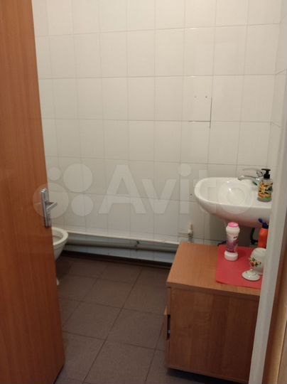 Нежилое помещение, 844.3 м²
