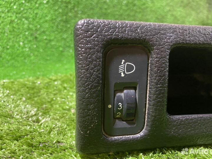 Кнопка регулировки фар Peugeot 206