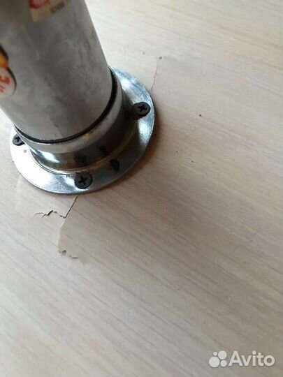 Детская кровать чердак со столом и шкафом