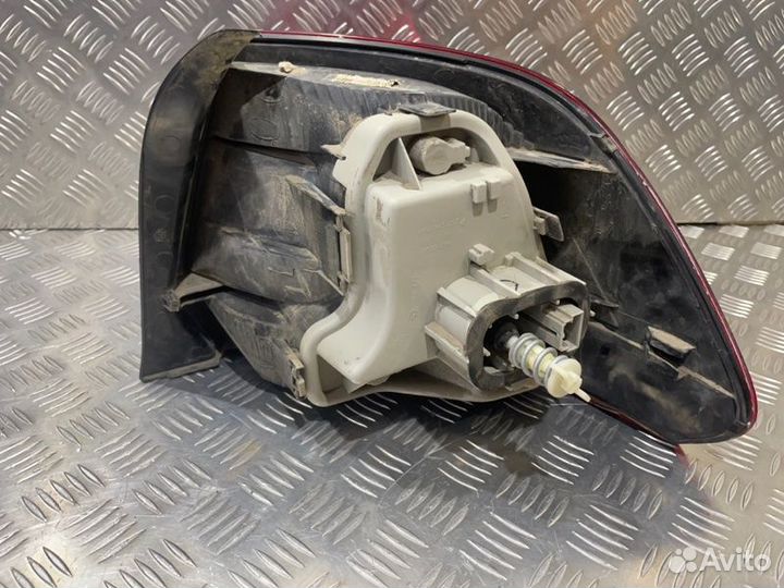 Фонарь задний левый Volkswagen Polo седан 1.6 2014