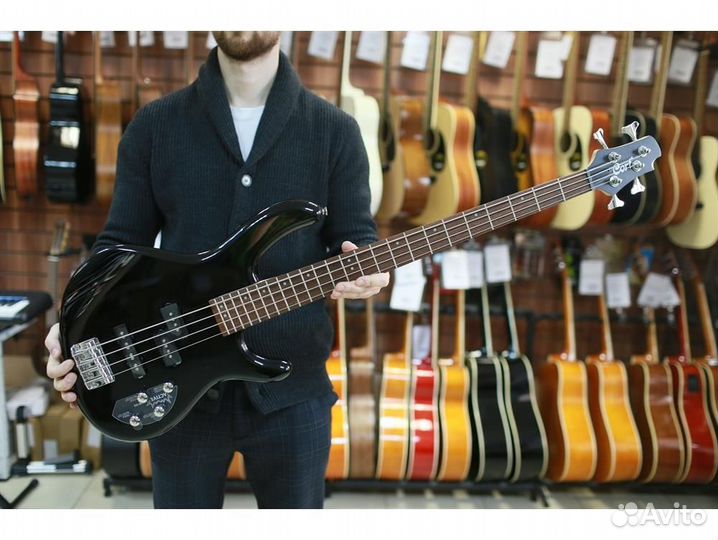Cort Action-Bass-Plus-BK черная бас гитара