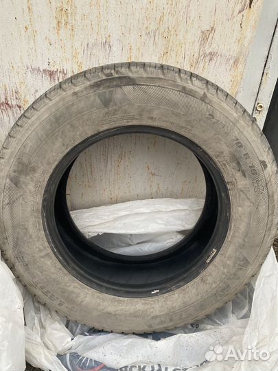 Michelin Latitude Tour HP 215/70 R16