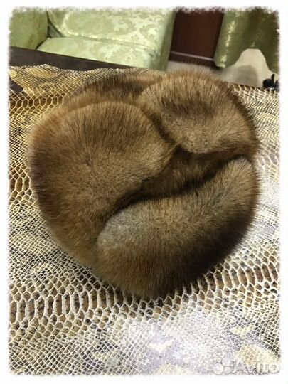 Продам новые мужские шапки