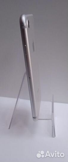 iPhone 7, 32 ГБ