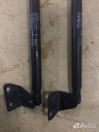 Амортизатор капота Chevrolet Captiva C140 каптива