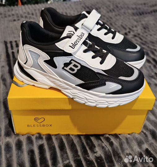 Кроссовки для девочки Blessbox р.37