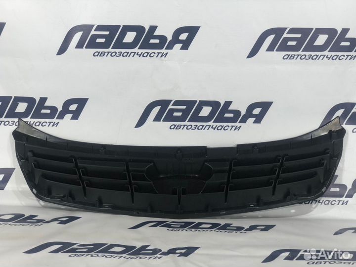 Решетка радиатора 21704 верх Приора