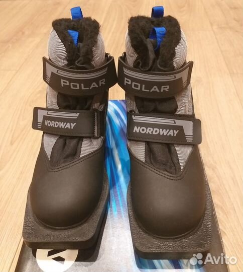 Лыжные ботинки с креплением, р.33