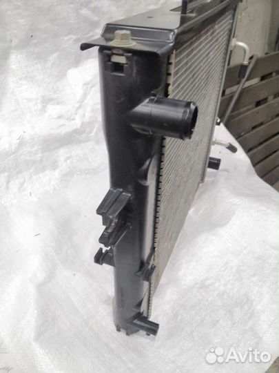 Радиатор охлаждения Denso 422131-9332