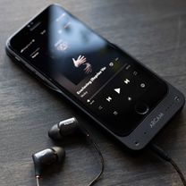 Arcam MusicBoost DAC для iPhone