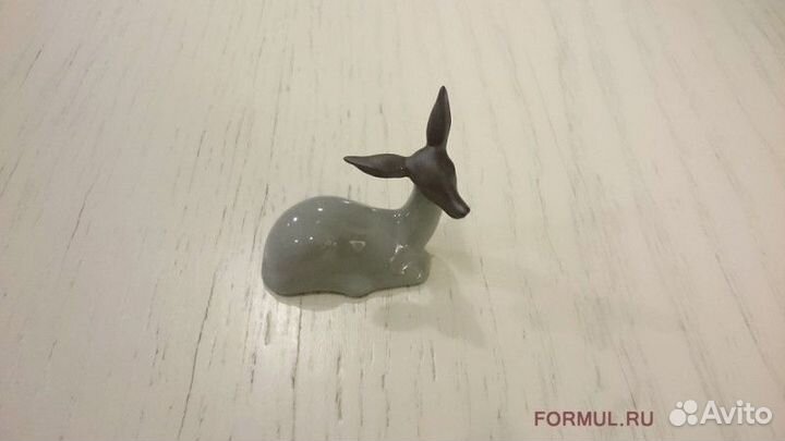 235101 Статуэтка Олень