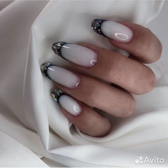 Наращивание ногтей, выкладной френч