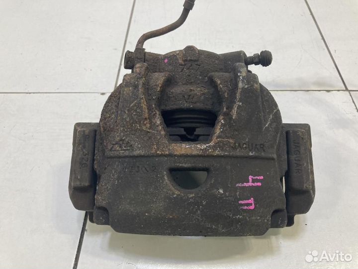 Суппорт передний правый Jaguar XF CC9 2007-2015