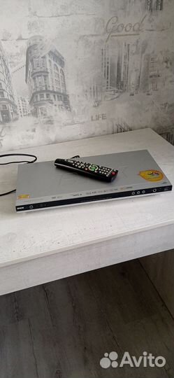 Продам DVD почти новый