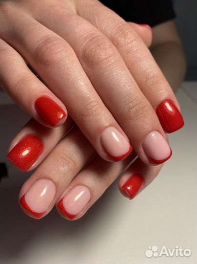 Модель на маникюр с покрытием гель лак