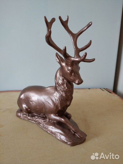 Фарфор,олень,лось,конь,олениха с олененком