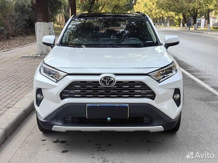 Toyota RAV4 2.0 CVT, 2021, 19 000 км
