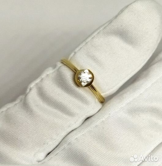 Золотое кольцо 585 пробы с бриллиантом 16 р-р