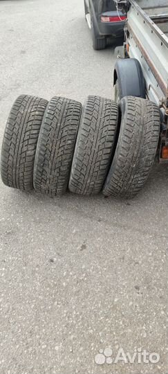 Kumho I'Zen RV Stud KC16 225/60 R17