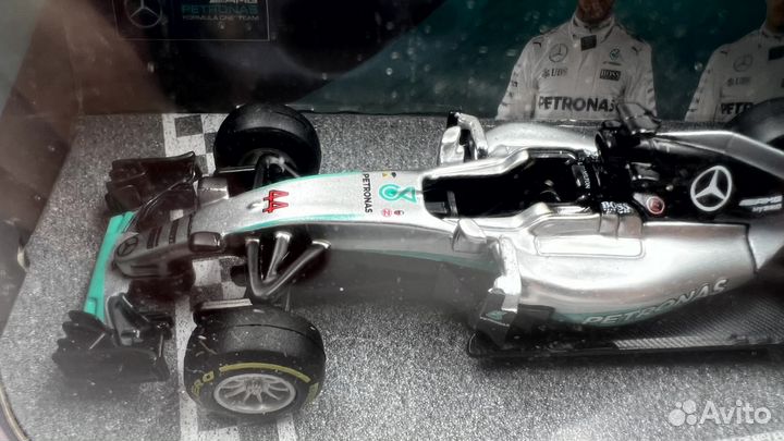 Lewis Hamilton №44 Mercedes AMG Petronas - F1 W07