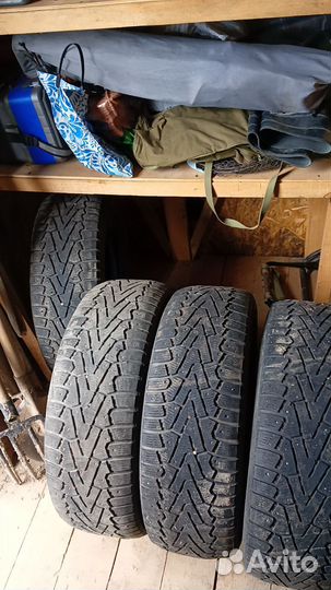 Pirelli Ice Zero 235/70 R16