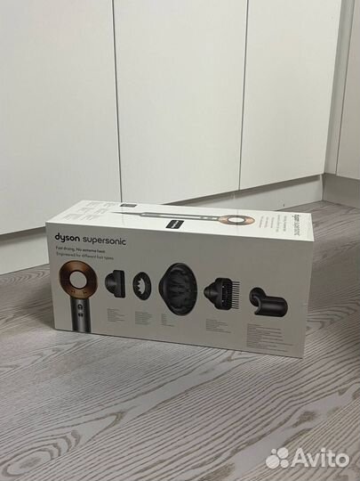 Фен dyson Supersonic