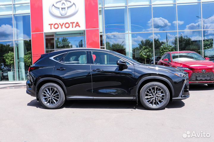 Lexus NX 2.5 AT, 2022