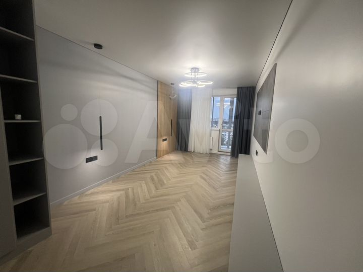 2-к. квартира, 65 м², 11/23 эт.