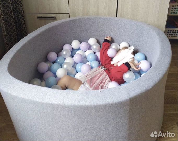Сухой бассейн с шариками