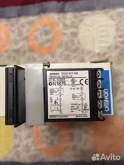 Omron E5CSV-R1T-500 терморегулятор