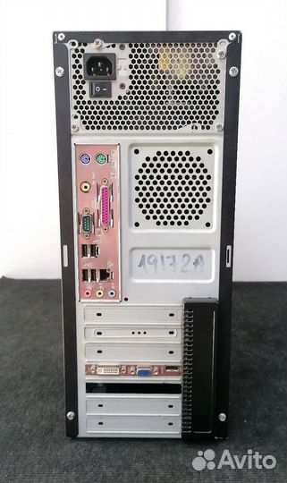 Настольный компьютер Intel Pentium 4
