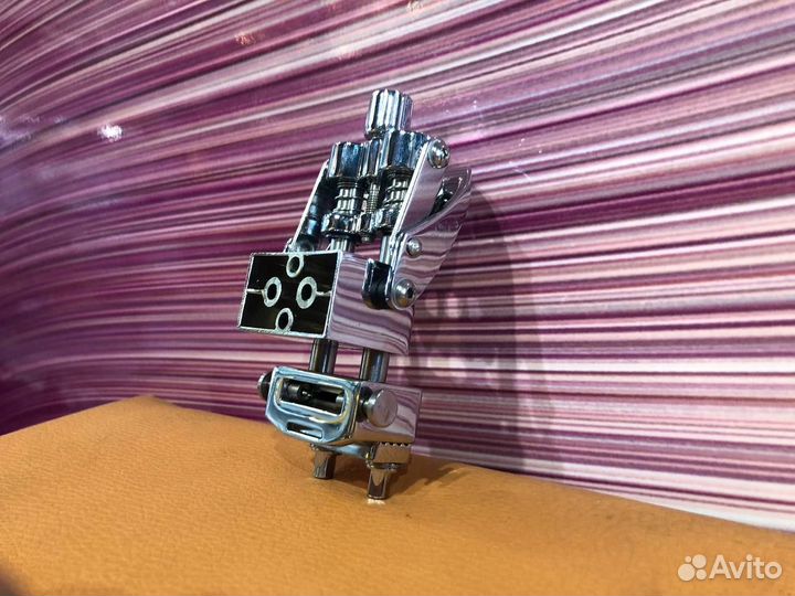 Замок подструнника малого барабана Sonor 19044201