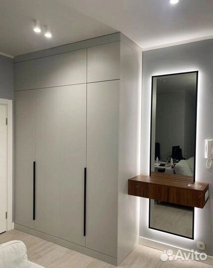 Шкаф прихожая на заказ