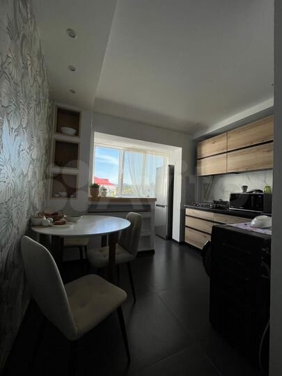 2-к. квартира, 58 м², 8/9 эт.