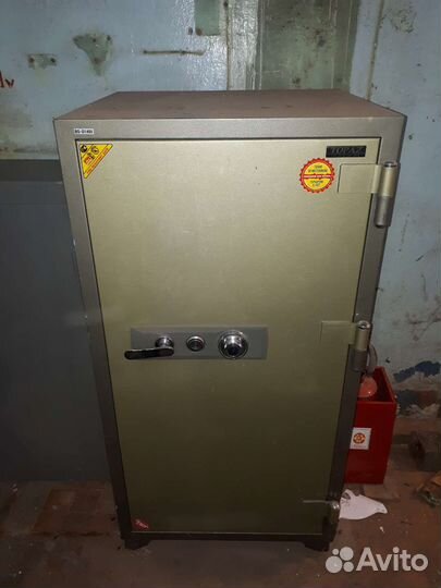 Сейф огнестойкий бу