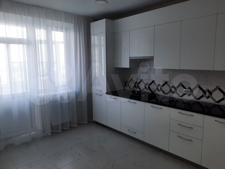 1-к. квартира, 352 м², 2/4 эт.