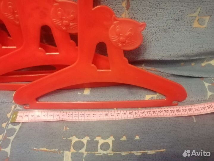 Вешалка детская