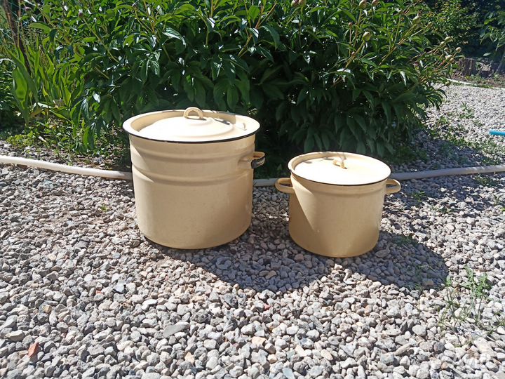 Алюминиевые кастрюли и эмалированные кастрюли