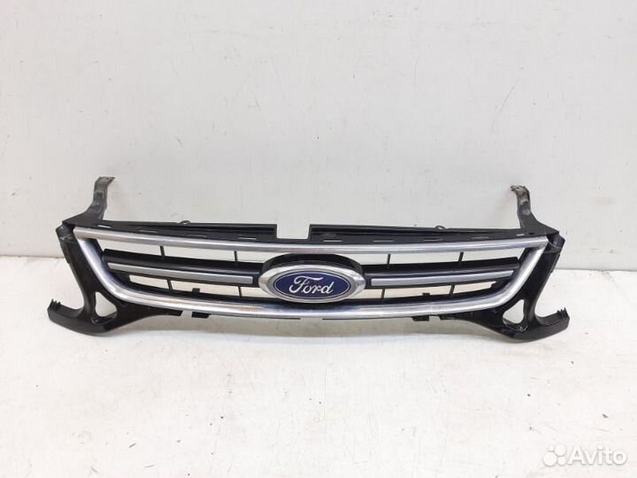 Решетка радиатора Ford Mondeo 4 2010-2014