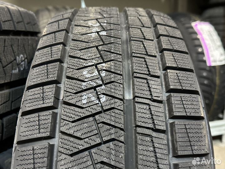 Pirelli Formula Ice FR 205/55 R16 94T