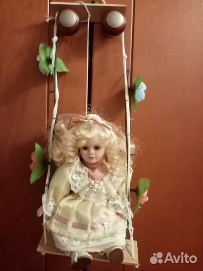 Фарфоровая немецкая кукла 90-х годов, винтаж