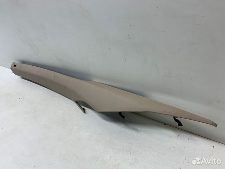 Обшивка стойки задняя правая Rolls-Royce Wraith