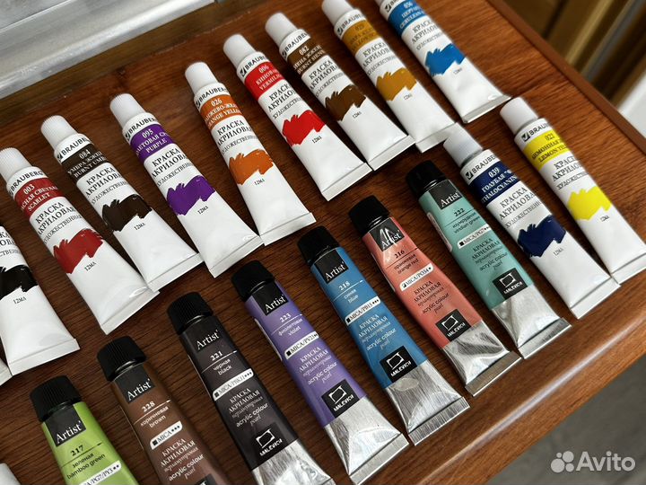 Акриловые краски 31 + холсты