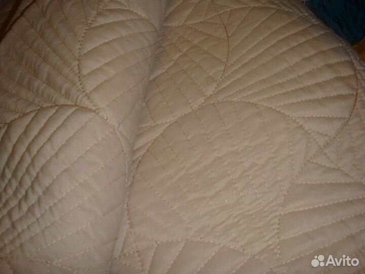 Новое.Покрывало стёганое.Евро.Двухстороннее